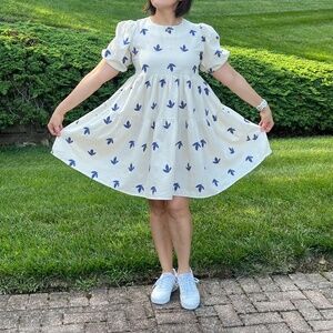 Mini Puff-Sleeve Linen Dress with Blue Embroidery